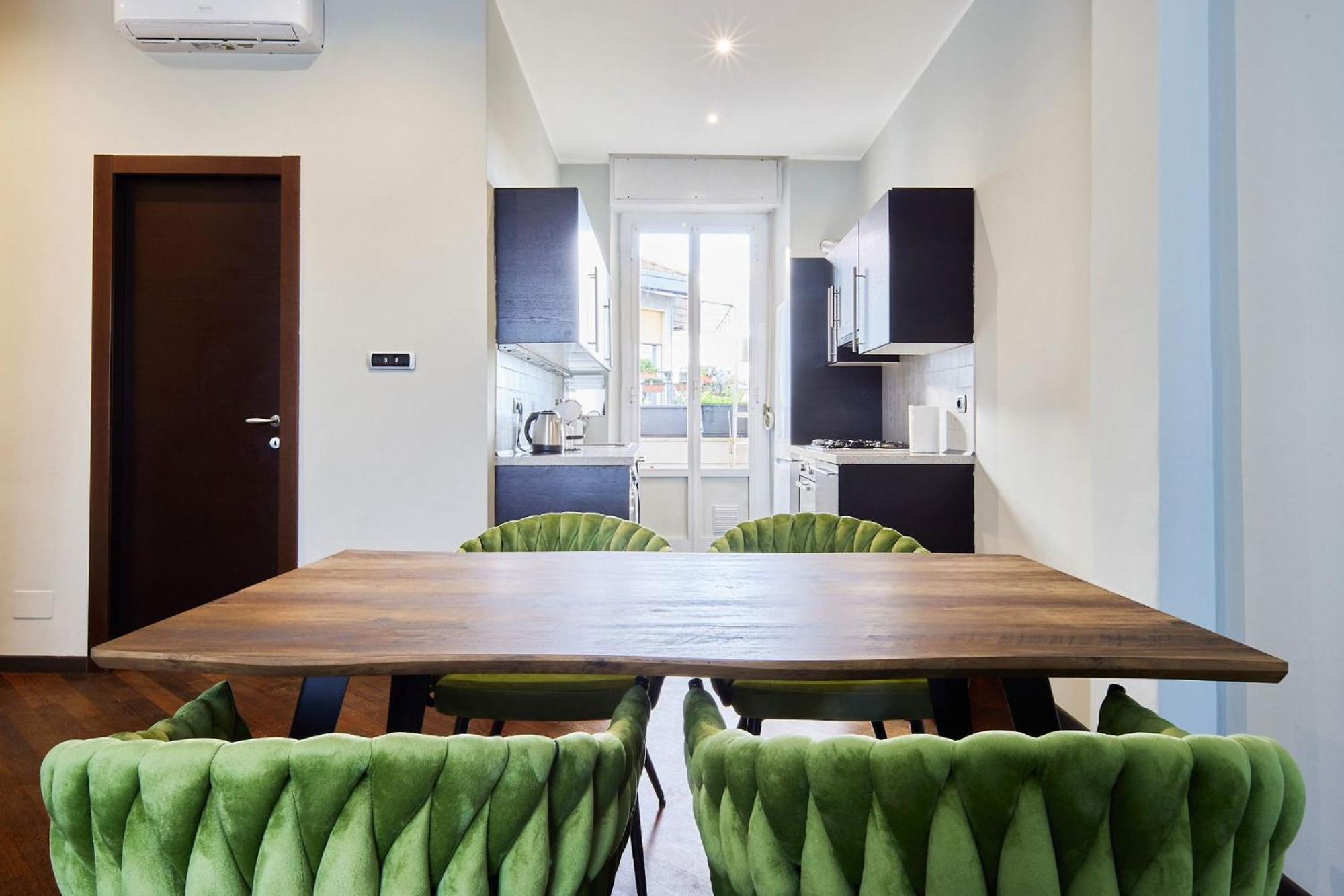Sant'Ambrogio Charme Apartment Milan Bagian luar foto