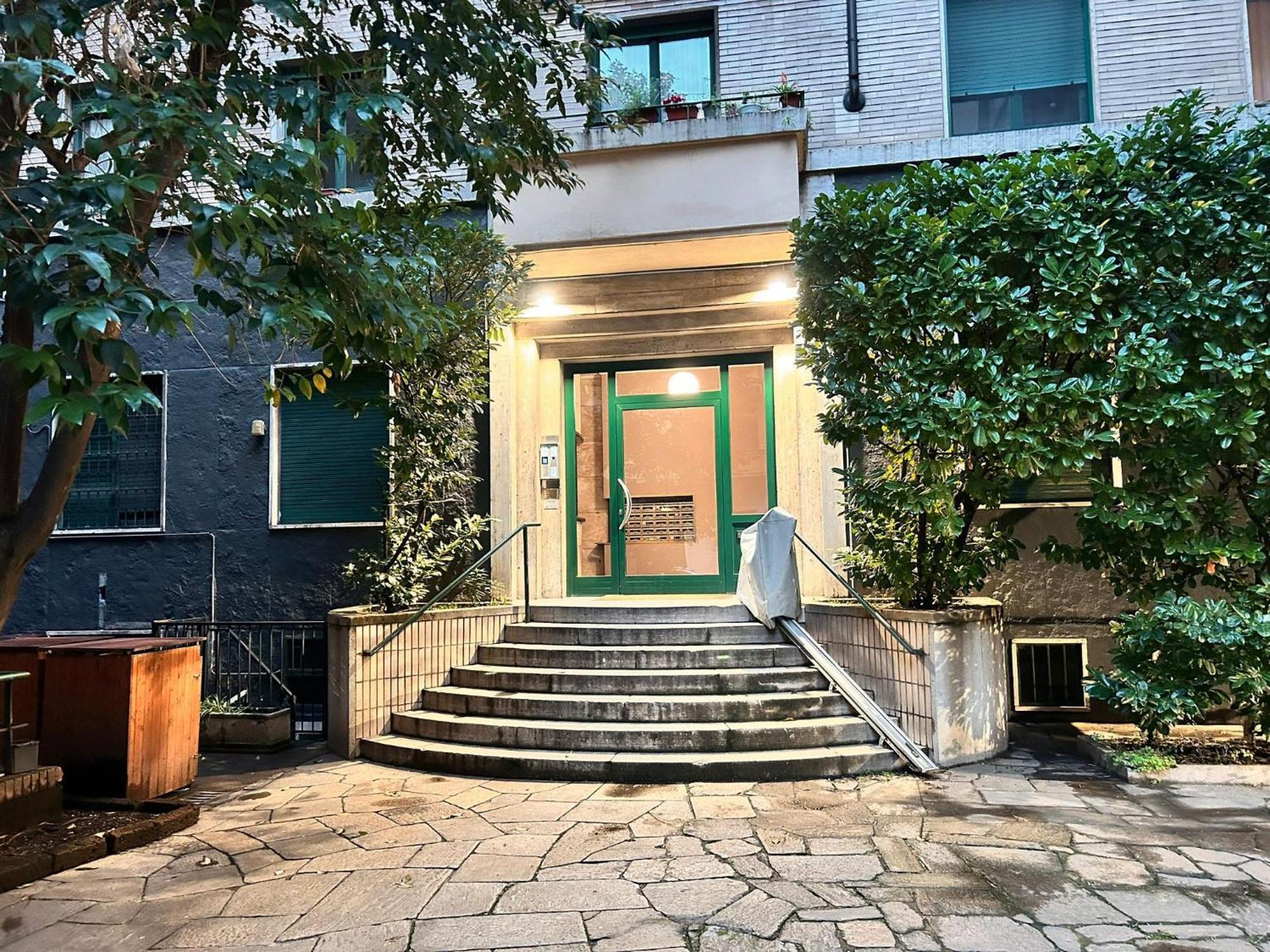 Sant'Ambrogio Charme Apartment Milan Bagian luar foto